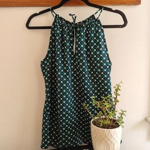 Banana Republic Geometric sleeveless shirt